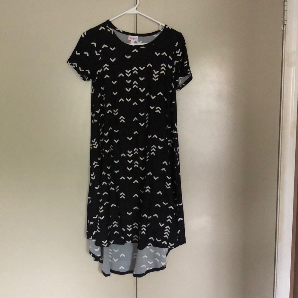 Super Cute LuLaRoe Carly 👗